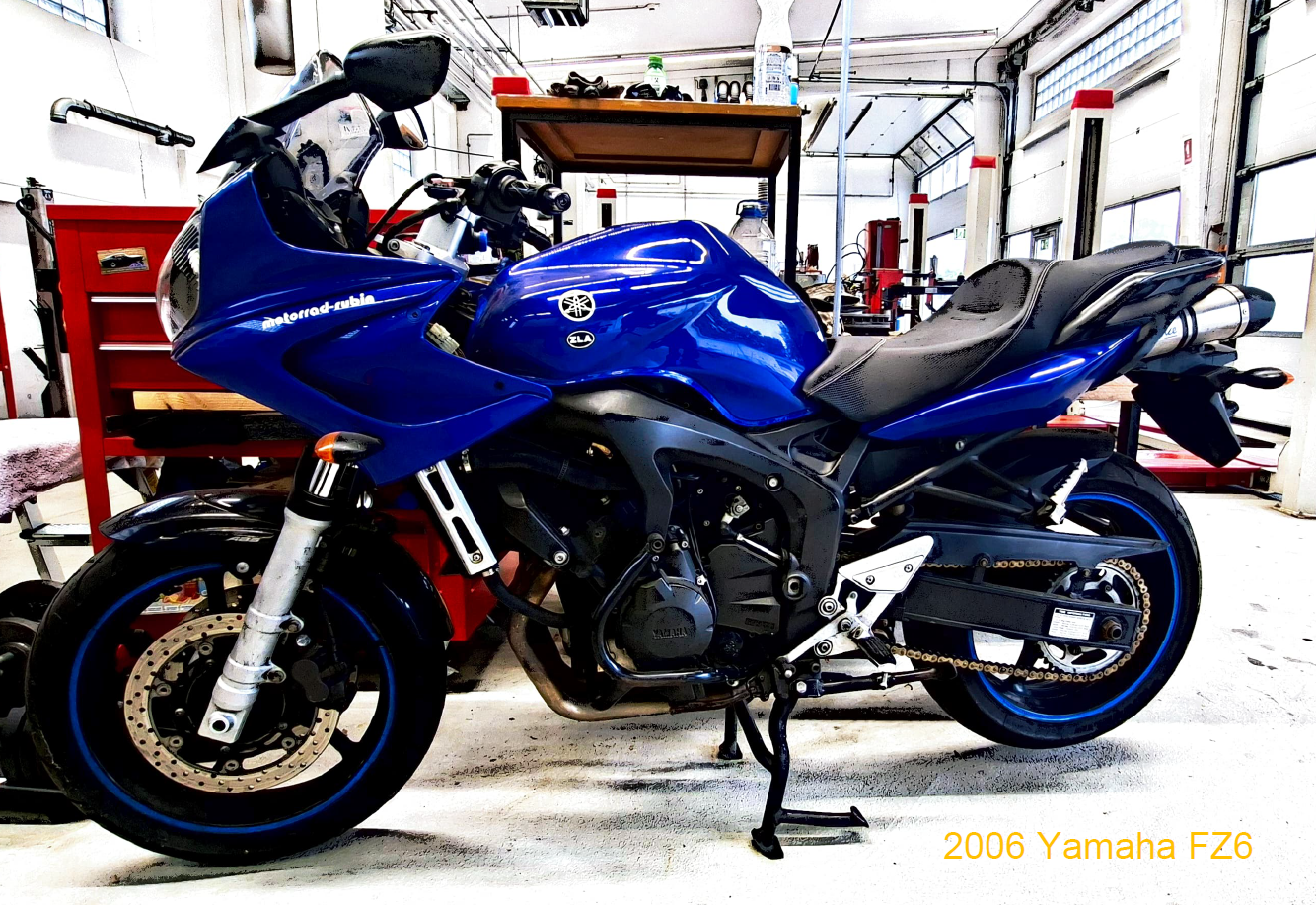 2006 Yamaha FZ6.png